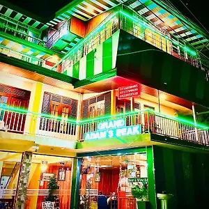 https://grand-adams-peak.kandyhotelsnow.com